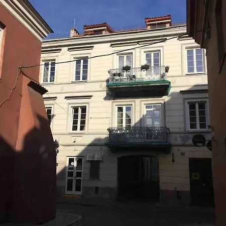 Cosy In The Heart Of Old Town In