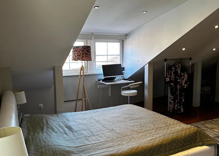 Cosy In The Heart Of Old Town In *