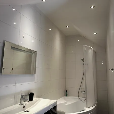Apartamento Cosy In The Heart Of Old Town In *